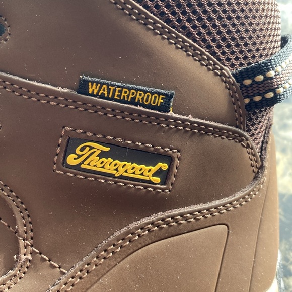 Thorogood Men Thorogood boots , hiking ,snow, rough country boots, men’s size 10 wide US, UK 9